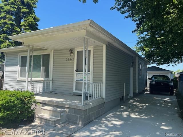 13 Mile Road, St. Clair Shores, MI 48082