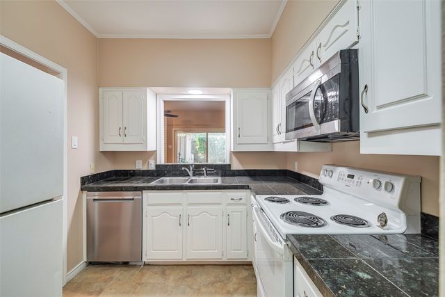 7418 Wellcrest Drive, Dallas, TX 75230