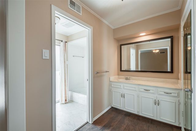 7418 Wellcrest Drive, Dallas, TX 75230