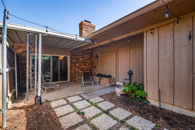 7418 Wellcrest Drive, Dallas, TX 75230