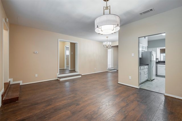 7418 Wellcrest Drive, Dallas, TX 75230