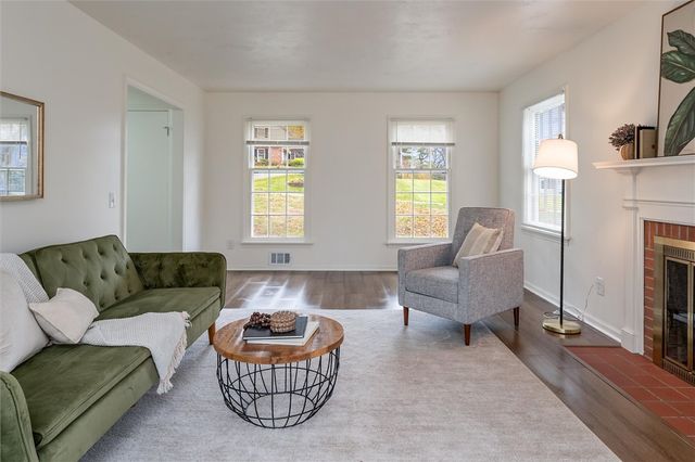 80 Country Corner Lane, Perinton, NY 14450