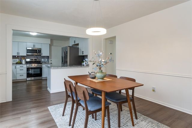 80 Country Corner Lane, Perinton, NY 14450