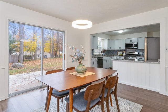 80 Country Corner Lane, Perinton, NY 14450