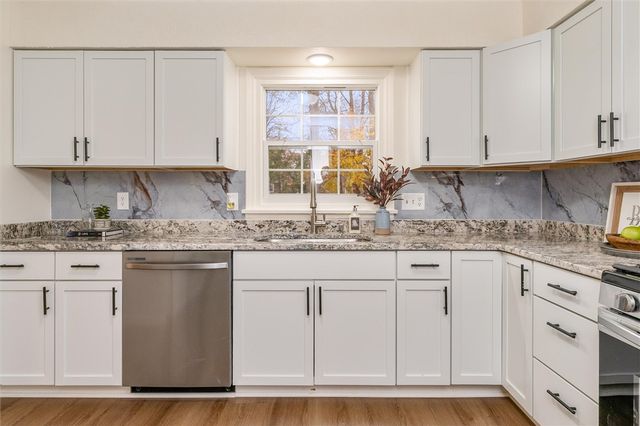 80 Country Corner Lane, Perinton, NY 14450