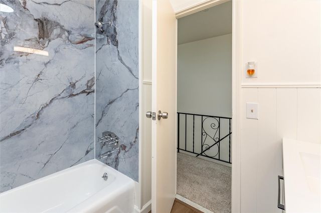 80 Country Corner Lane, Perinton, NY 14450