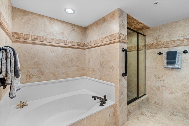 3 OCEANS WEST BOULEVARD 1D6, Daytona Beach, FL 32118