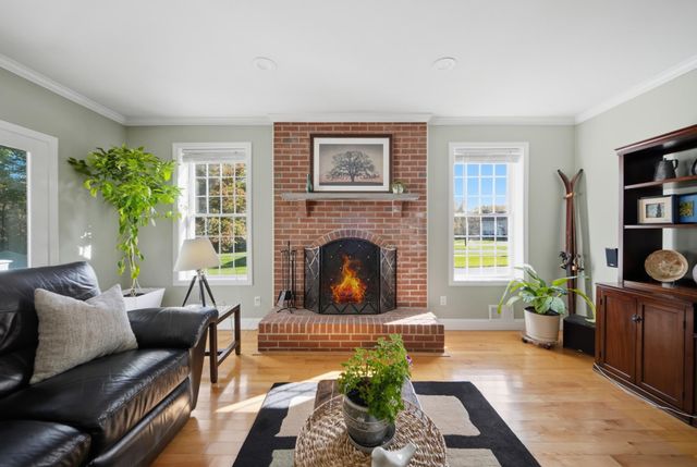 10 Ridgewood Road, Plaistow, NH 03865