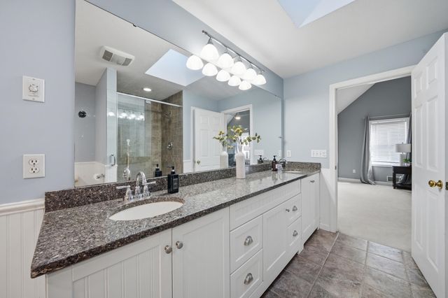 10 Ridgewood Road, Plaistow, NH 03865