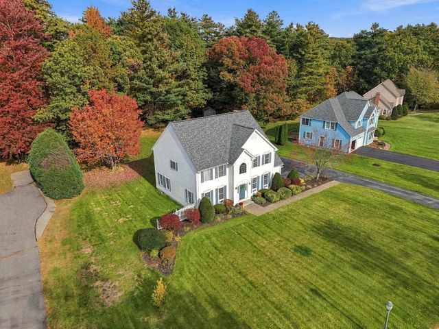 10 Ridgewood Road, Plaistow, NH 03865
