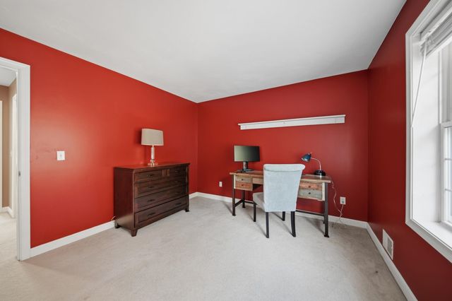 10 Ridgewood Road, Plaistow, NH 03865