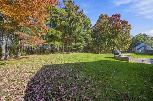 10 Ridgewood Road, Plaistow, NH 03865