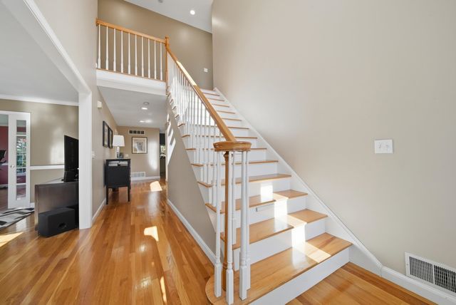 10 Ridgewood Road, Plaistow, NH 03865