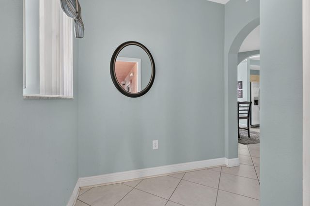 4721 Lucerne Lakes Boulevard E 711, Lake Worth, FL 33467