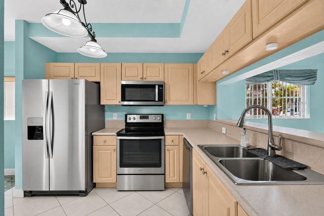 4721 Lucerne Lakes Boulevard E 711, Lake Worth, FL 33467