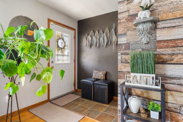 17541 Maple Avenue, Lansing, IL 60438