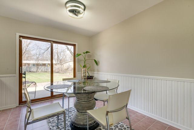 17541 Maple Avenue, Lansing, IL 60438