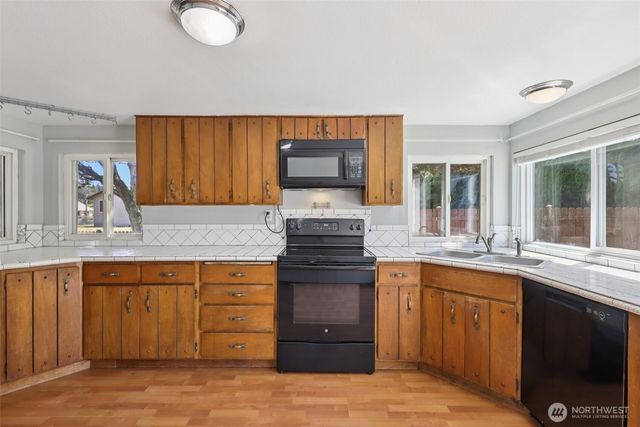 1425 N 1st Avenue, Kelso, WA 98626