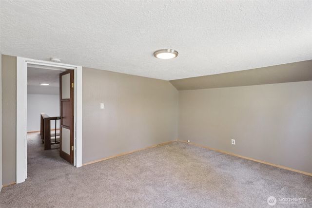 1425 N 1st Avenue, Kelso, WA 98626