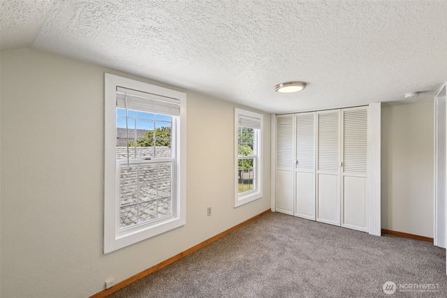 1425 N 1st Avenue, Kelso, WA 98626