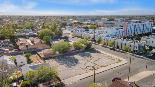 706 W Milling St, Lancaster, CA 93534
