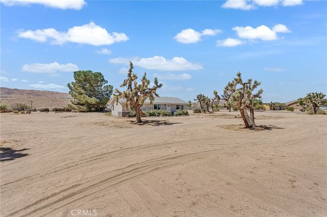 25811 Del Sol, Apple Valley, CA 92308