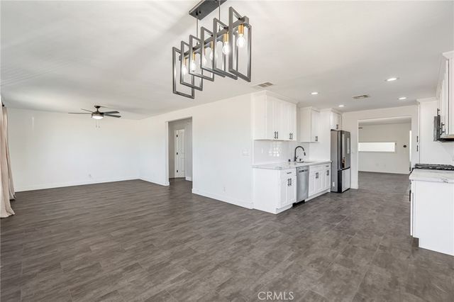 25811 Del Sol, Apple Valley, CA 92308