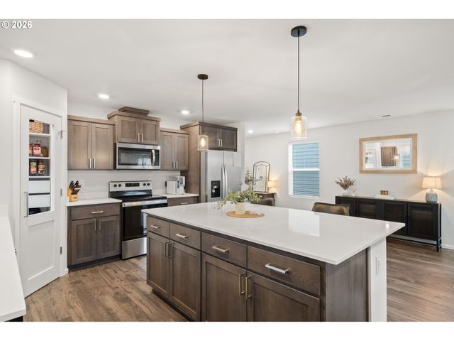 17415 Nw 10TH Pl, Ridgefield, WA 98642