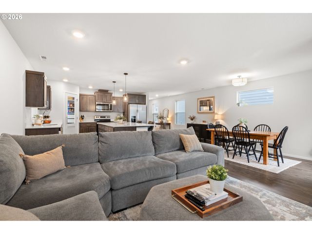 17415 Nw 10TH Pl, Ridgefield, WA 98642