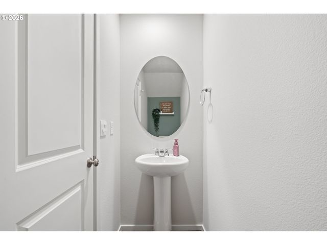 17415 Nw 10TH Pl, Ridgefield, WA 98642