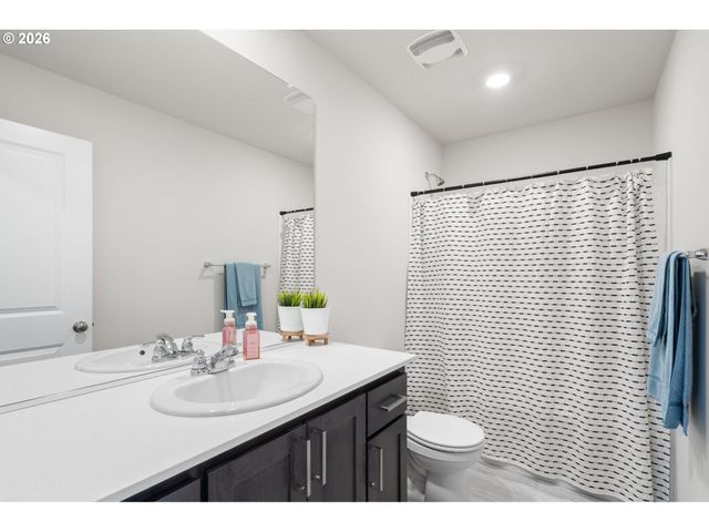 17415 Nw 10TH Pl, Ridgefield, WA 98642