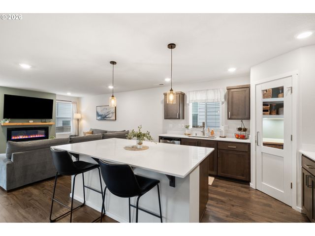 17415 Nw 10TH Pl, Ridgefield, WA 98642