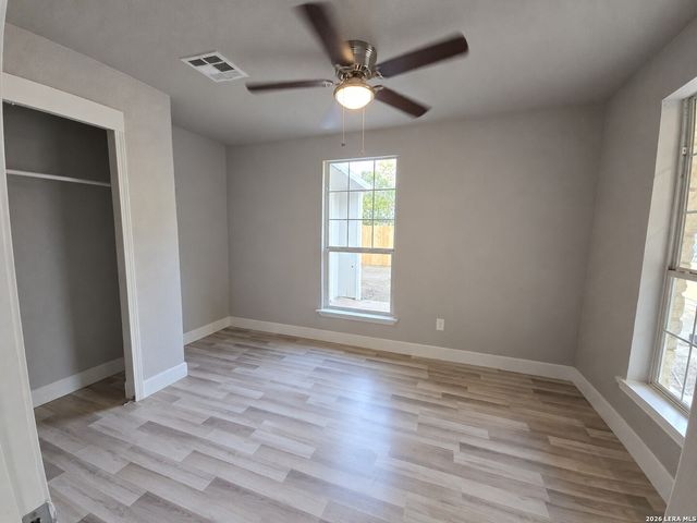 772 4TH ST, Seguin, TX 78155