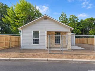 772 4TH ST, Seguin, TX 78155