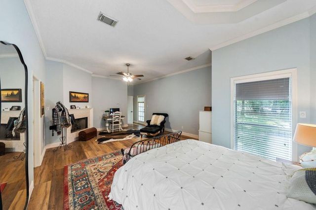 350 Lago Trace Drive, Huffman, TX 77336