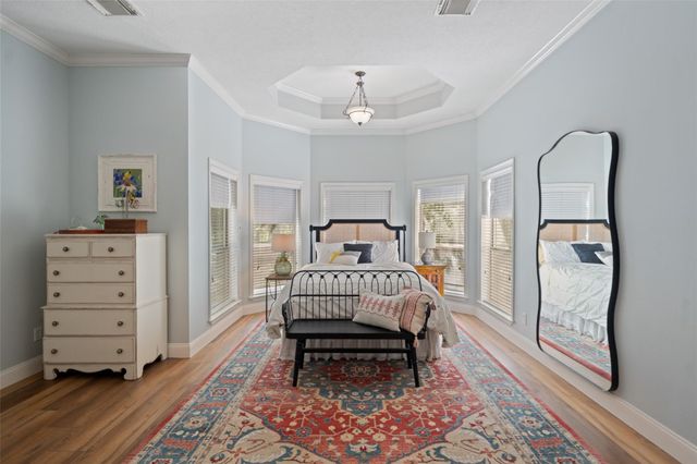 350 Lago Trace Drive, Huffman, TX 77336