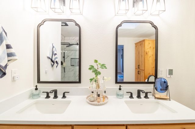 760 Flaming Road, Grants Pass, OR 97526