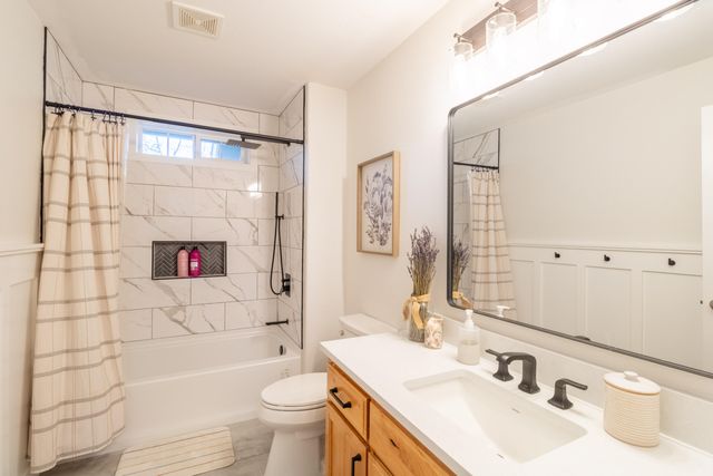 760 Flaming Road, Grants Pass, OR 97526