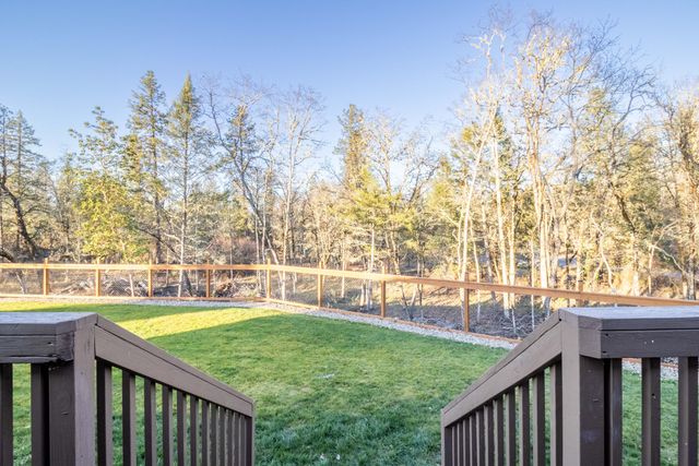 760 Flaming Road, Grants Pass, OR 97526