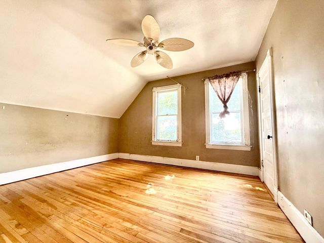 866 Duluth Street, Saint Paul, MN 55106