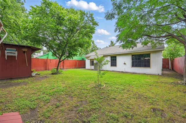 2407 Brookdale Drive, Arlington, TX 76014
