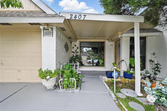 2407 Brookdale Drive, Arlington, TX 76014