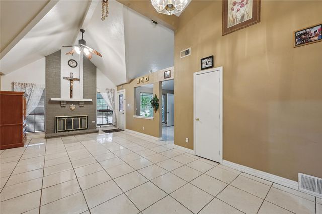 2407 Brookdale Drive, Arlington, TX 76014