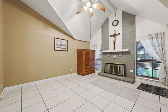 2407 Brookdale Drive, Arlington, TX 76014