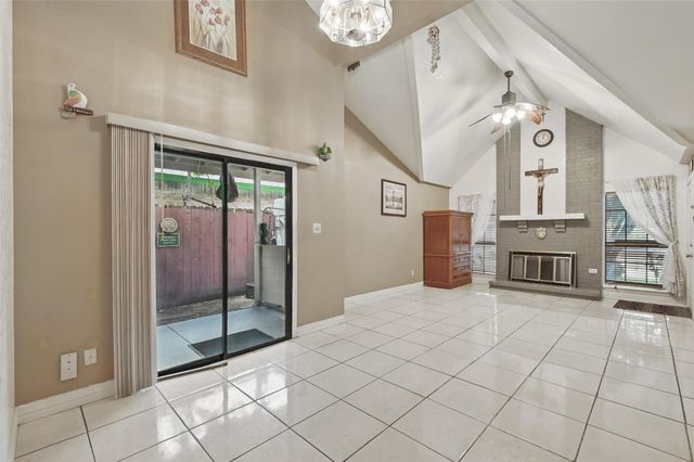 2407 Brookdale Drive, Arlington, TX 76014