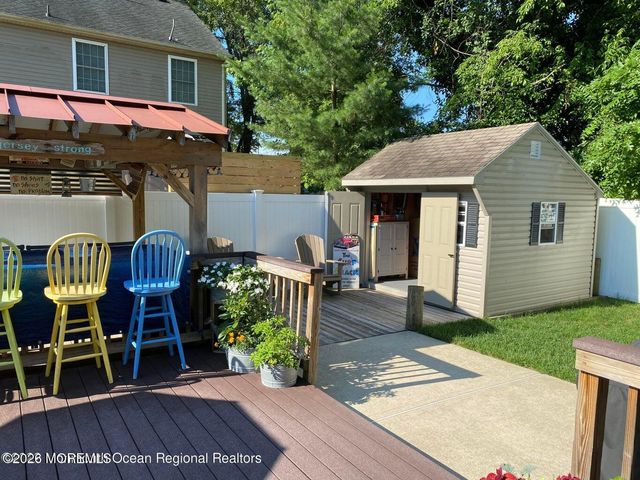 1008 12th Avenue, Toms River, NJ 08757