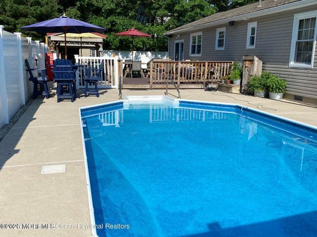1008 12th Avenue, Toms River, NJ 08757