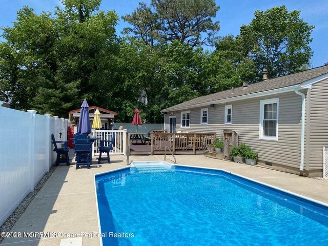 1008 12th Avenue, Toms River, NJ 08757