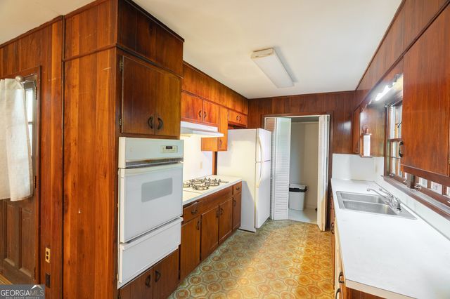 1501 Lucelle Avenue, Stone Mountain, GA 30087