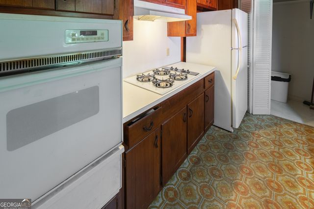 1501 Lucelle Avenue, Stone Mountain, GA 30087
